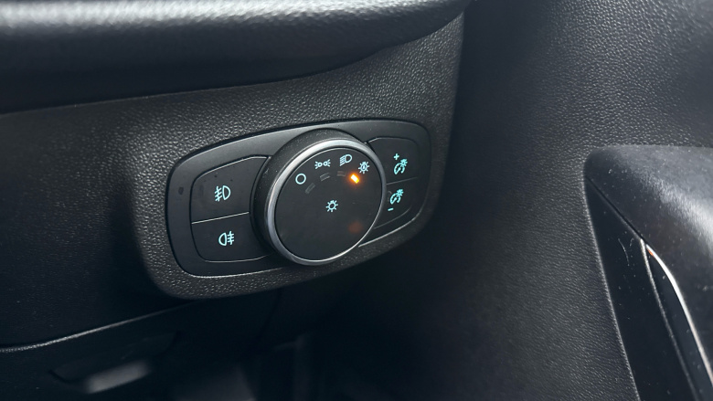 Ford Fiesta 1.0 EcoBoost Titanium 5dr Petrol Hatchback